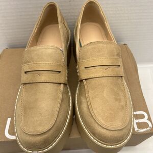 Justfab Tommie2.5"  Platform Slip On Loafer Tan/Sand Faux Suede Size 8 Women NEW